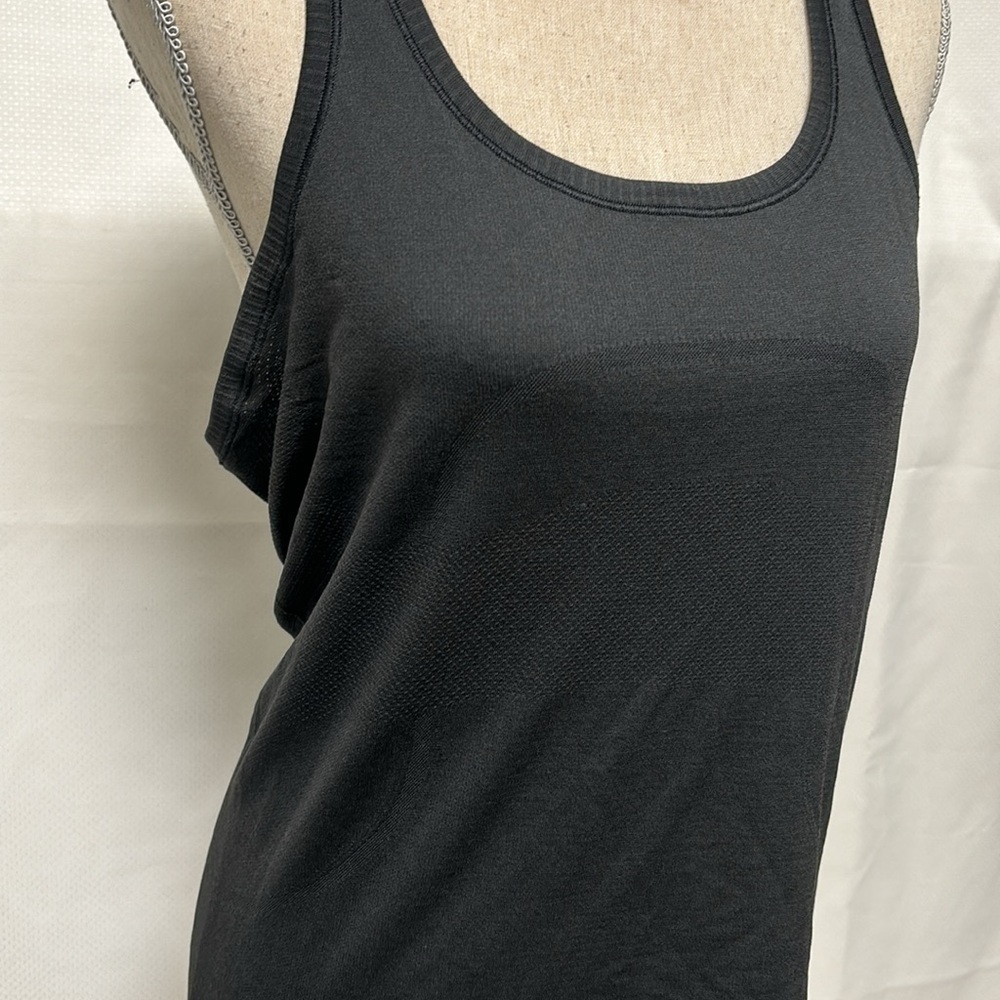 Lululemon Swiftly Tech Racerback - Picture 3 of 9